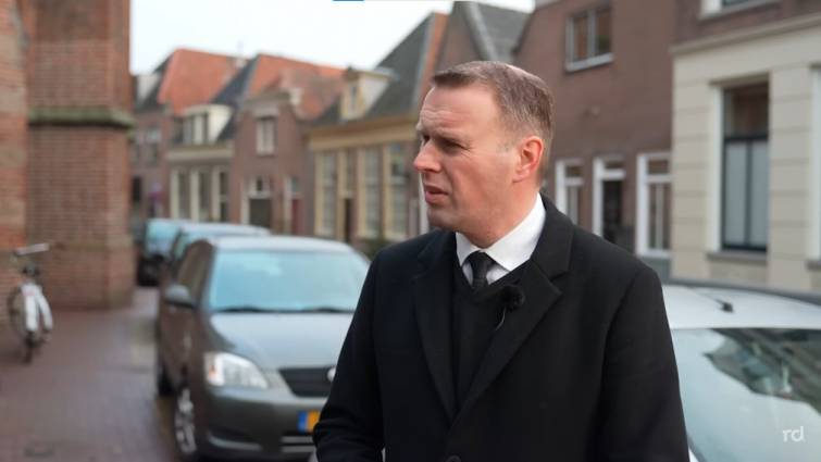 Nieuwe dominee voor hervormd Lienden: ds. A. van Zetten - Cvandaag.nl - Ds A Van Zetten Leeftijd