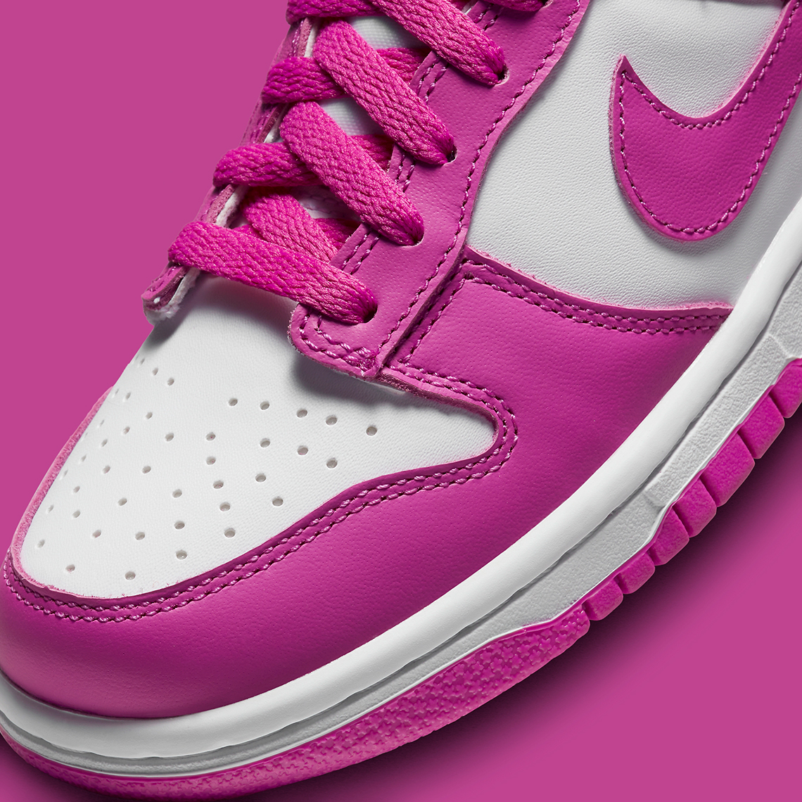 Nike Dunk Low Active Fuchsia Release Info | SneakerNews.com - Dunk Retro - Sneakers Laag