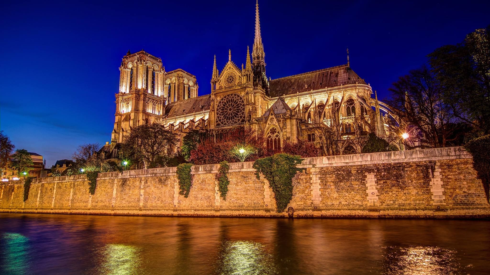 Notre Dame - Paris - Frankrike | Cathedral, Paris at night, Notre dame - Hoe Oud Is De Notre Dame