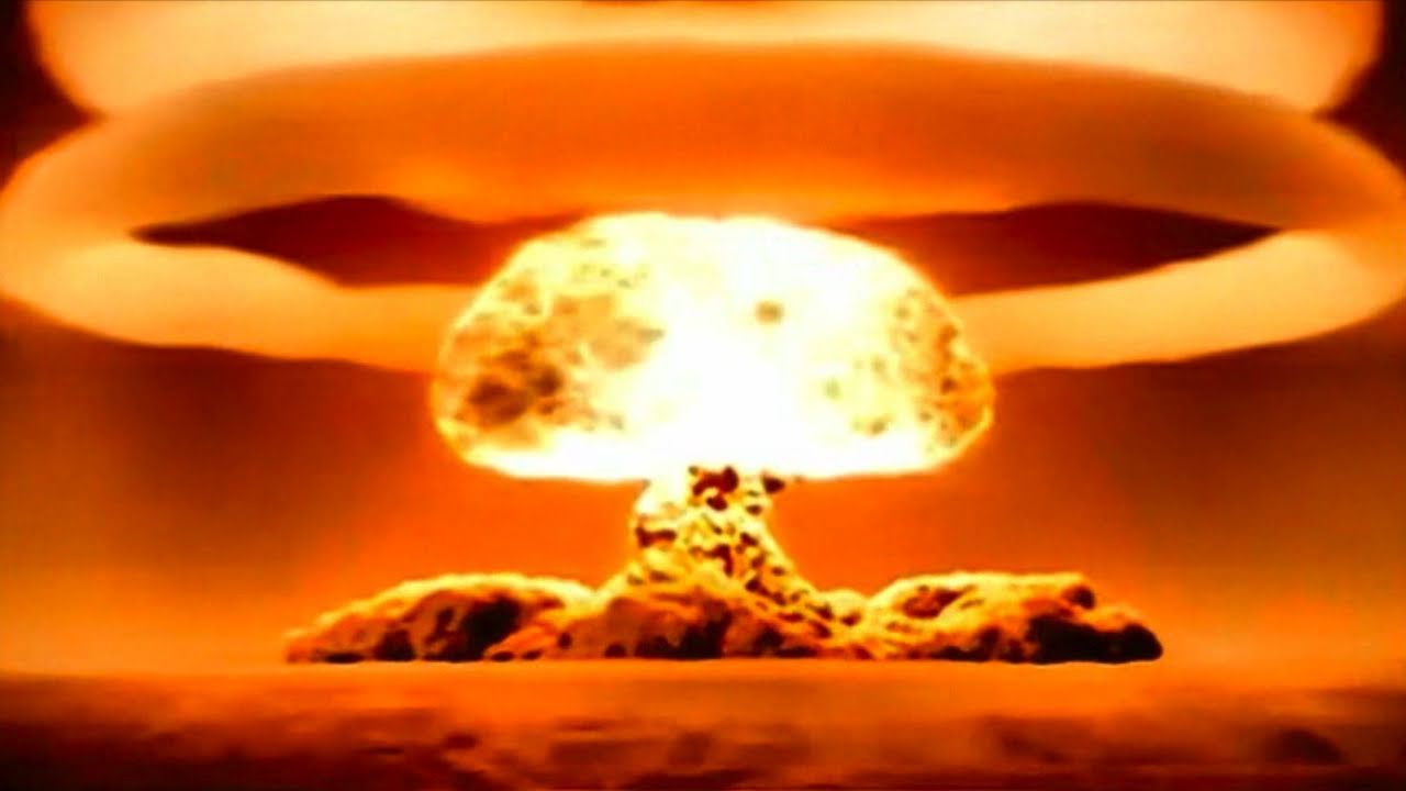 Nuclear Weapons: A Time-Lapse History - YouTube - Hoe Ziet Een Atoombom Eruit