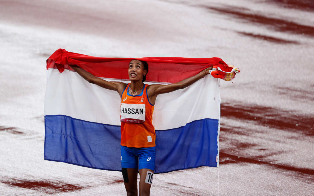 Olympics: Netherlands' Sifan Hassan grinds out thrilling marathon gold - Waarom Loopt Sifan Hassan Voor Nederland