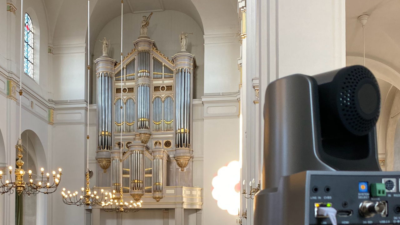 Waarom Uitvaartdiensten Nu Live Bij Kerkdienst Kan Niet Door Draaien