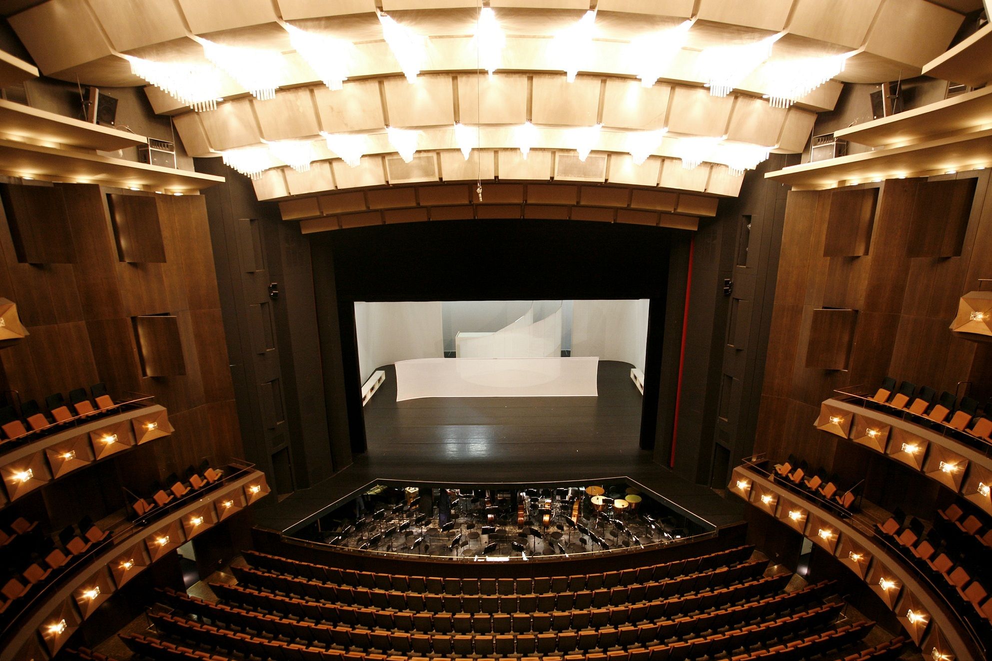 Opernhaus Hannover | Theatre interior, Beautiful wallpaper photo - Hoe Heet Het Openingsdeel Van Een Opera