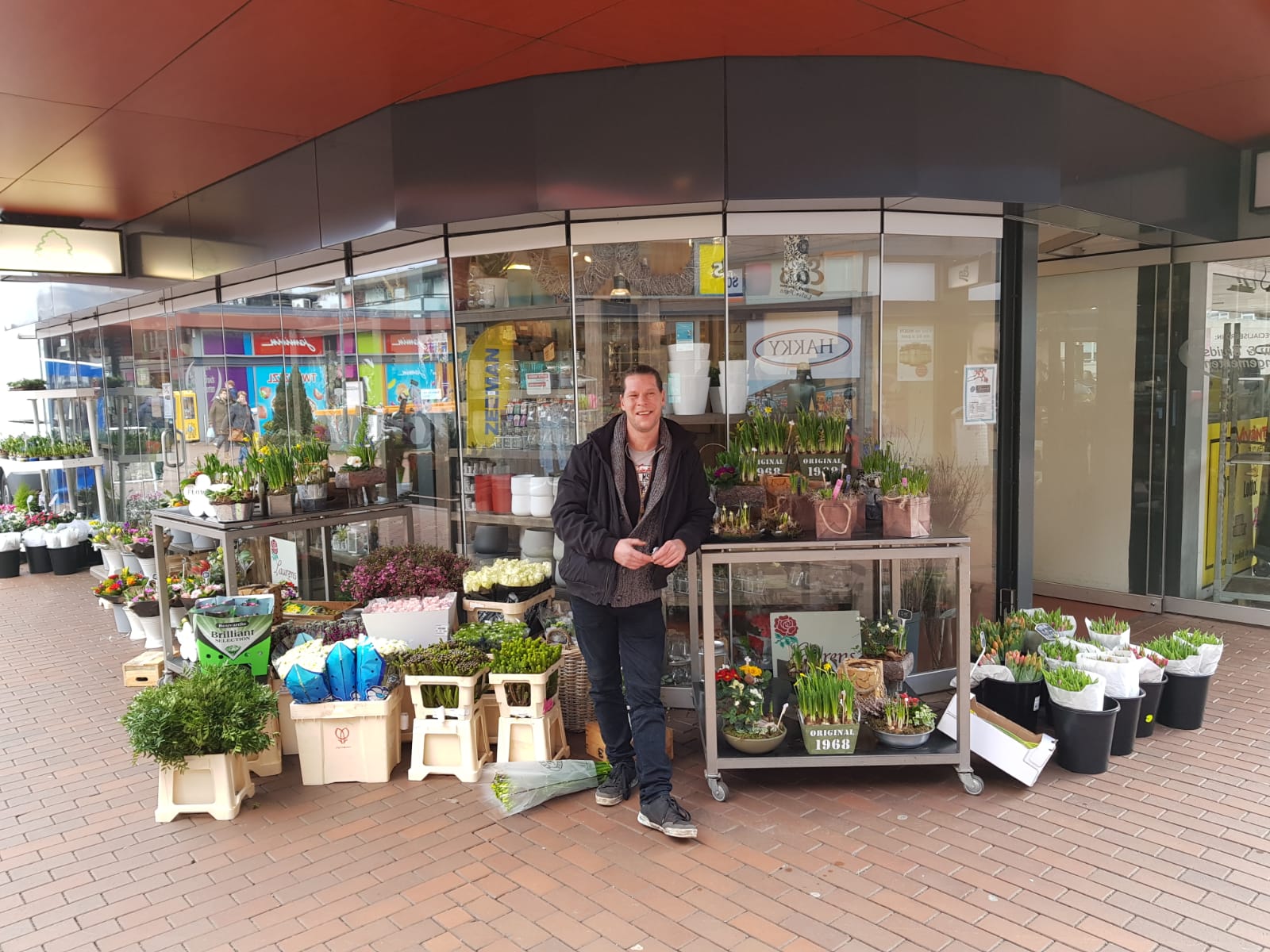 Over ons – Laurens Zet De Bloemetjes Buiten - Laurens Start Met Ons