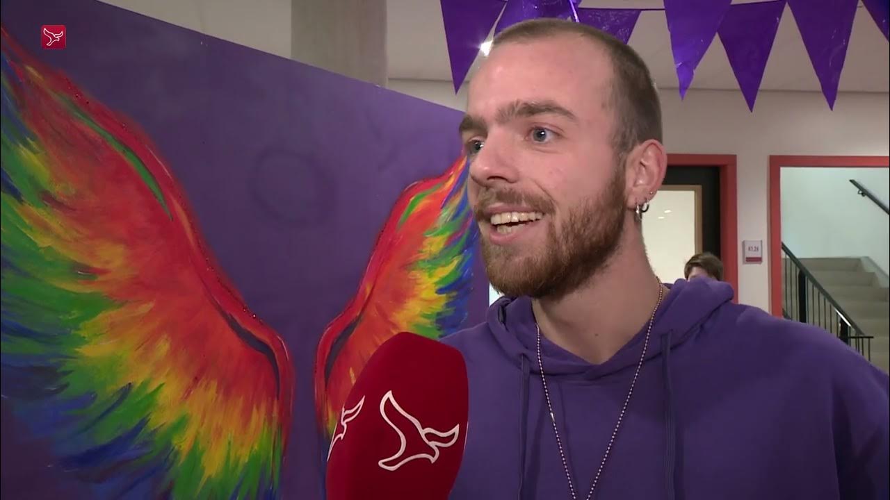 Paarse Vrijdag op school: ''Nog altijd relevant'' - YouTube - Invoering Vrije Zaterdag Op School