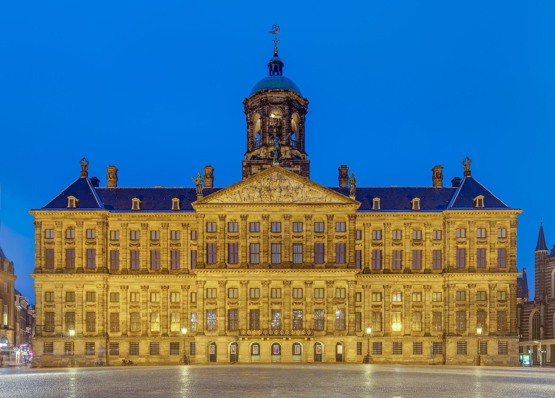 Paleis op de Dam in Amsterdam | Amsterdam architecture, Amsterdam hotel - Beeld Paleis Op De Dam