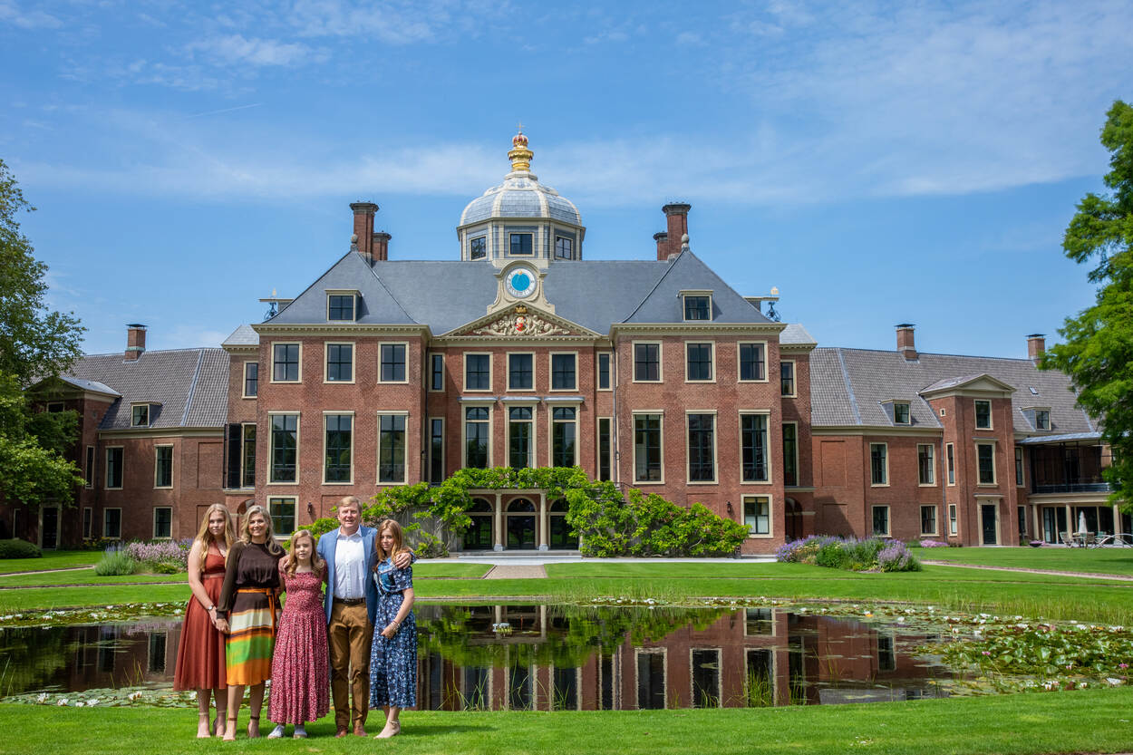 Photo sessions with King Willem-Alexander and his family | Photos - Waar Wonen De Koning En Koningin