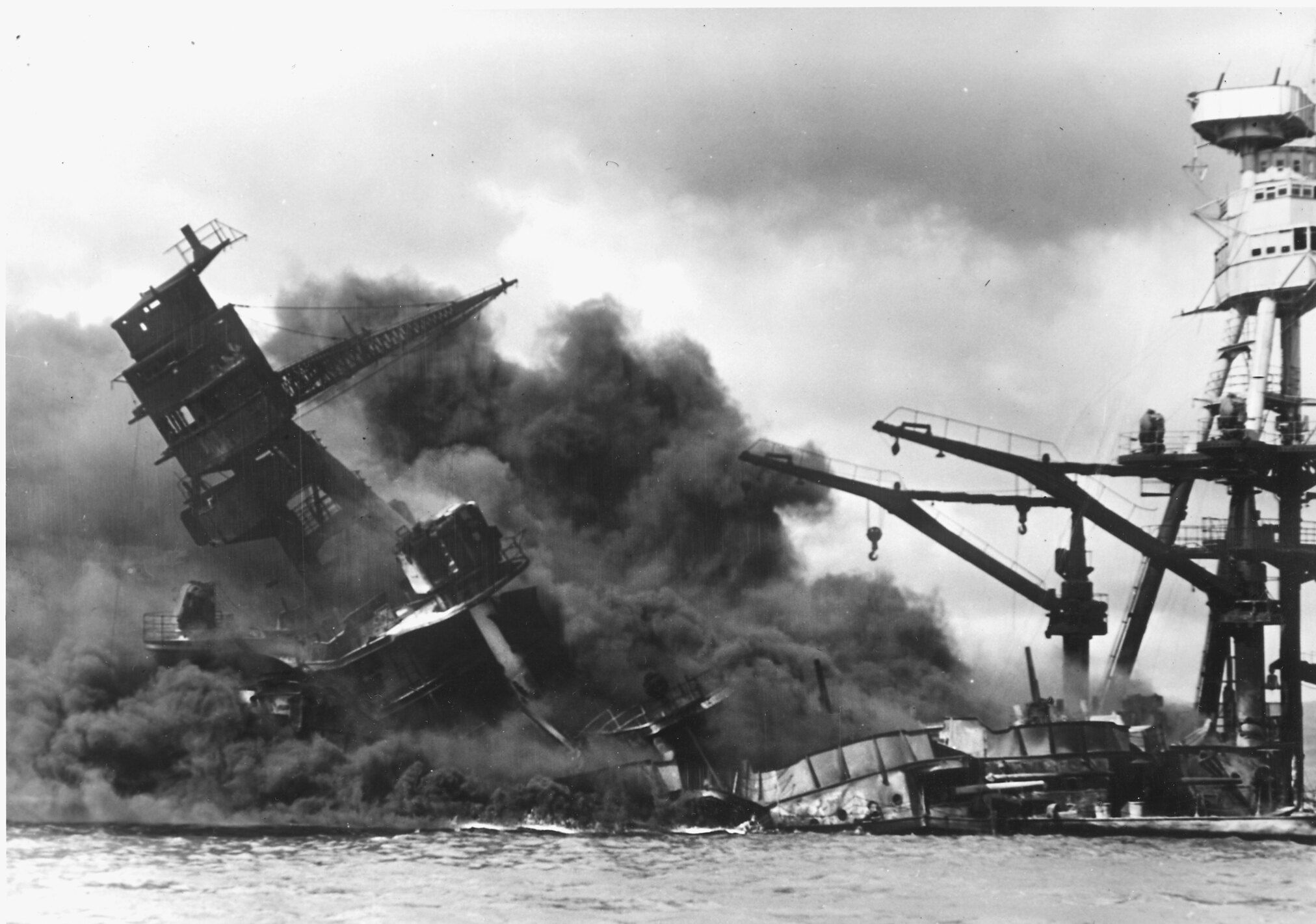 Pictures of the Japanese Attack on Pearl Harbor - Waarom Viel Japan De Vs Aan