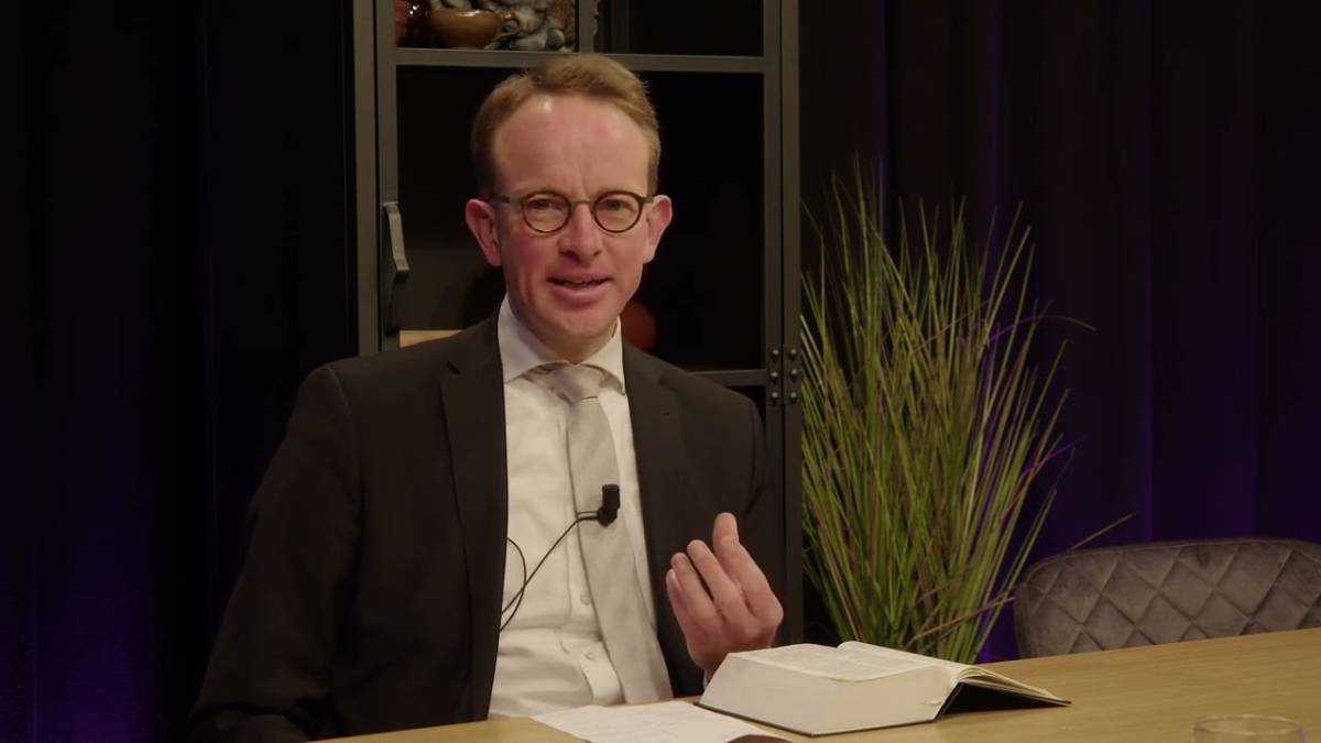 "Pijnlijk besluit": ds. J. van Walsem losgemaakt in Leerdam - Cvandaag.nl - Ds J Hoekman Losgemaakt