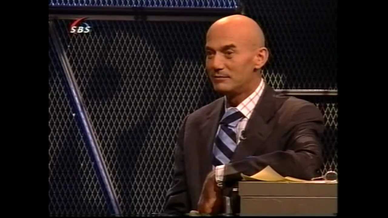 Pim Fortuyn 2002-04-14 RUR met Willem Oltmans - YouTube - Wie Gooide Taart Pim Fortuyn