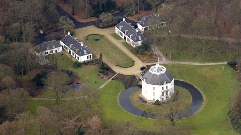 Pin af Bruce Fuller på Garden | Kongefamilie - Kasteel Drakensteyn In Lage Vuursche