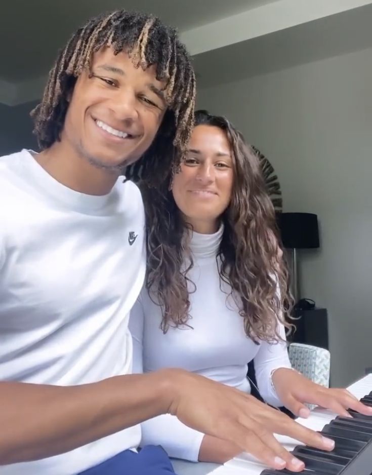 Pin on Nathan Aké - Wie Is De Moeder Van Nathan Aké