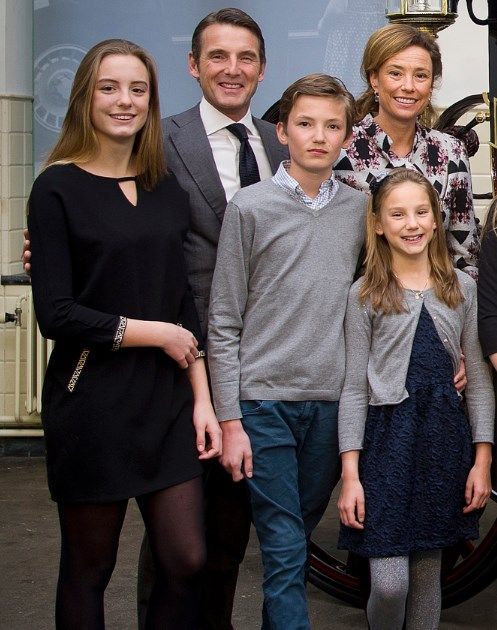 Pin op ~Familias Reales del Mundo~ - Bernhard Van Oranje Nassau Van Vollenhoven Kinderen