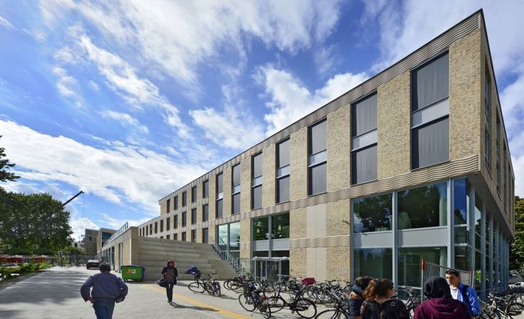 Pin op Voortgezet Onderwijs I Secondary Schools - Speciaal Voortgezet Onderwijs Den Haag