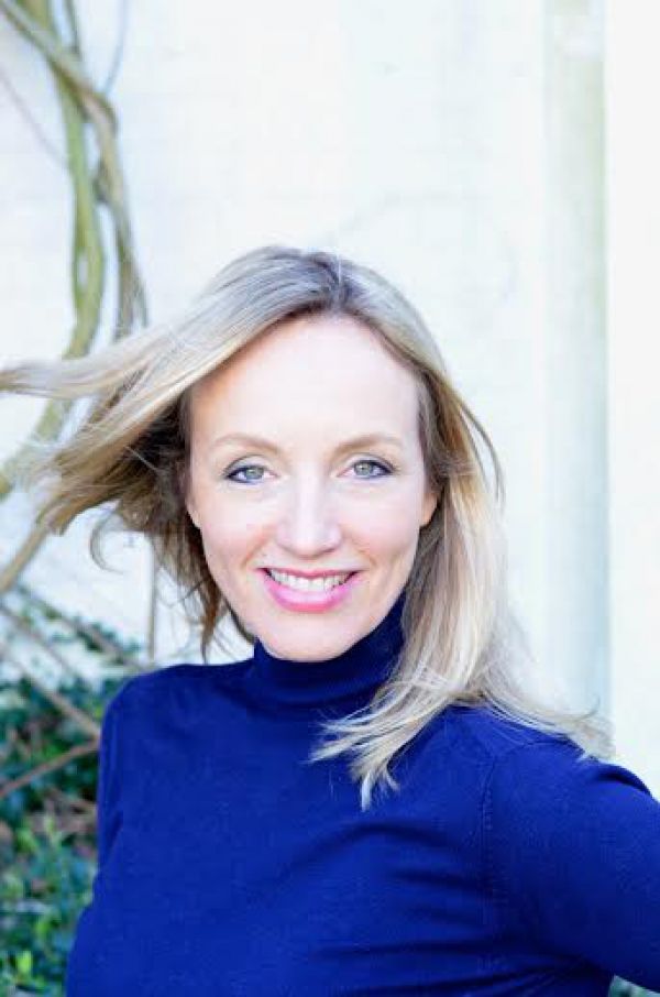 Pin op Young adults - Vals Mel Wallis De Vries