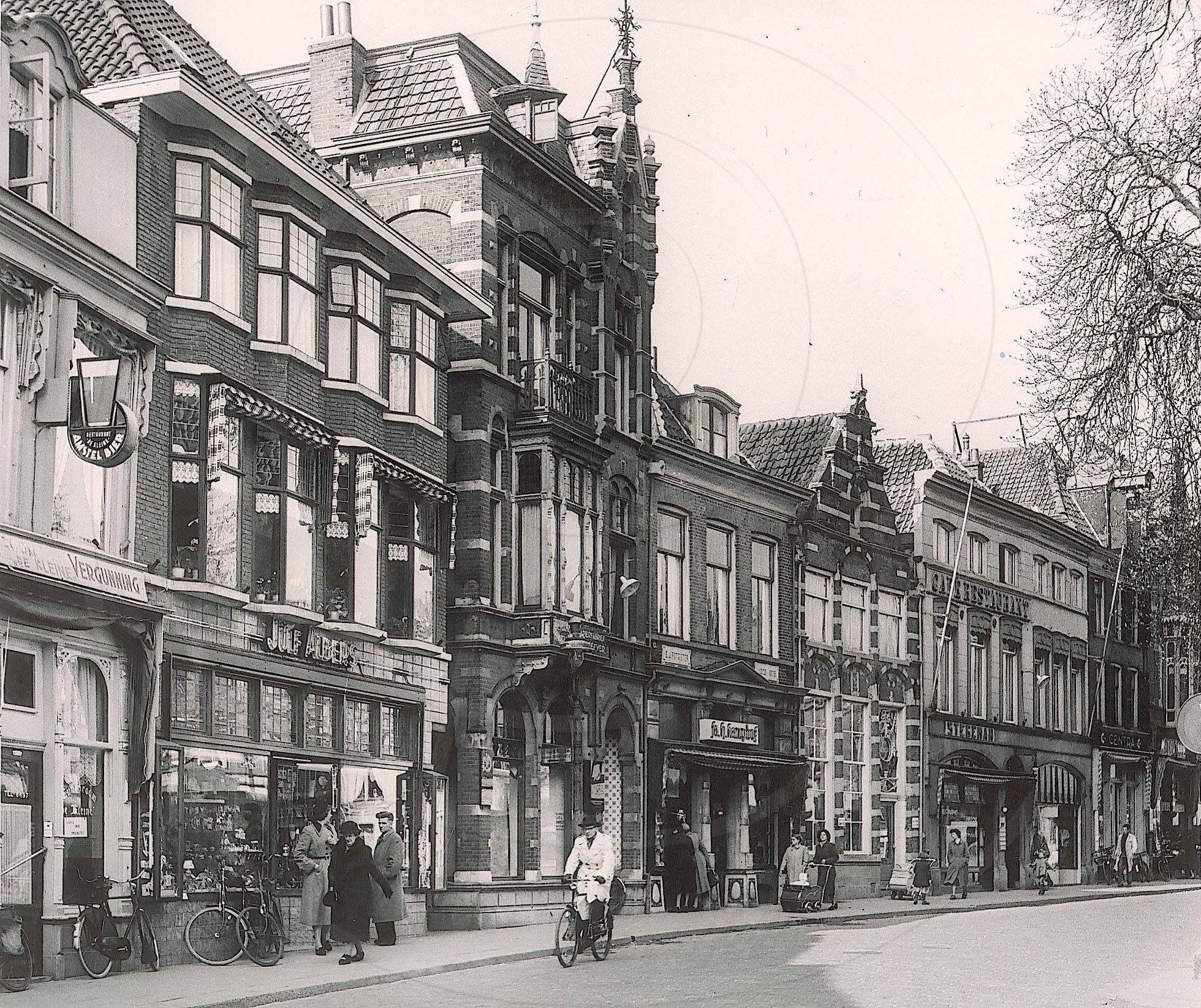 Vroeger Waren Mensen Op Onze Leeftijd Al Dood.