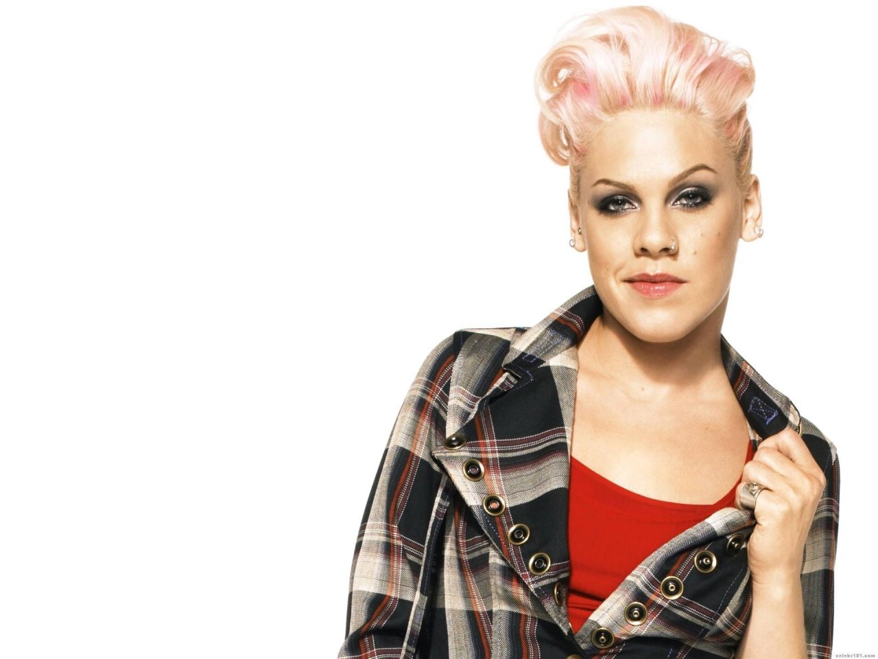 Pink Reveals Star Studded Duets in New Album - Maniac Magazine - Pink Gellac Rose Water Pink