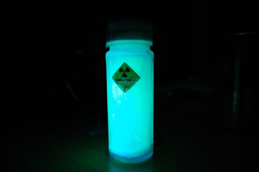 Plutonium is een scheikundig element met symbool Pu en atoomnummer 94 - Naar Welke Wetenschapper Is Een Scheikundig Element Vernoemd