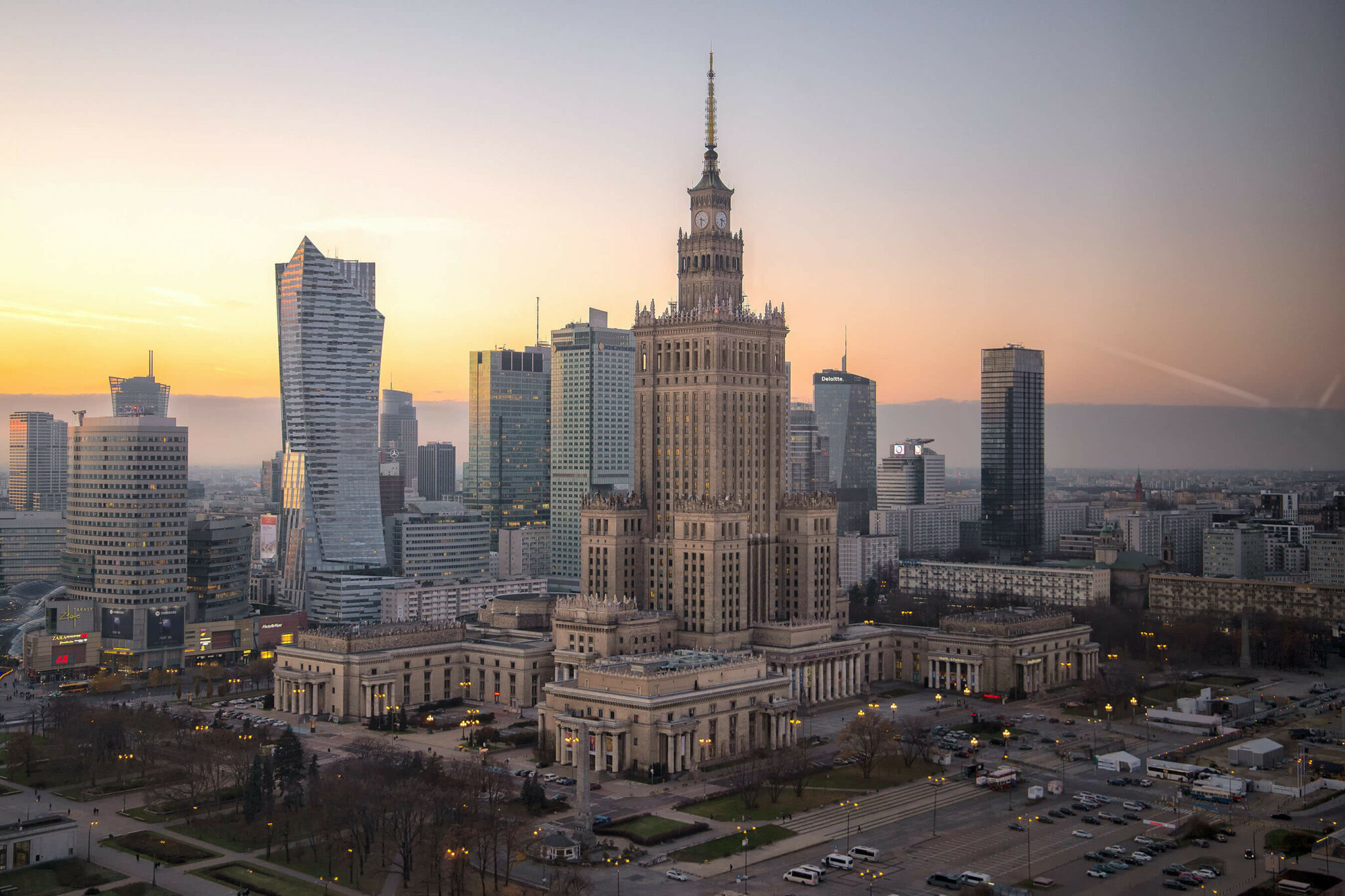 Poland secures its position in the international supply chain | Axis - Waarom Heeft Polen Geen Euro