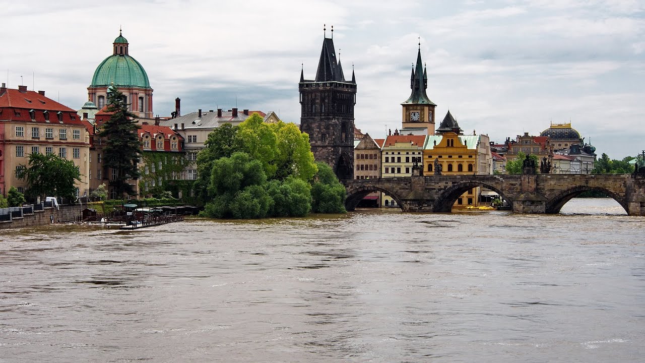 Praag, hoofdstad van Tsjechië - YouTube - Waar Is Praag De Hoofdstad Van