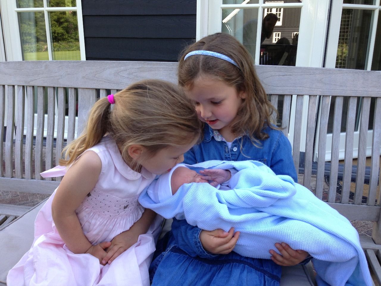 Prince Floris and Princess Aimée of Orange-Nassau's children Magali - Floris Van Oranje-nassau Van Vollenhoven Eliane Van Vollenhoven