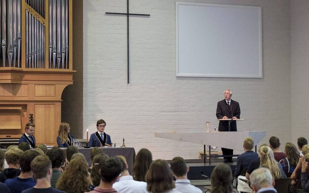 Prof. Van Nieuw Amerongen voor DC: Wijsheid iets anders dan wetenschap - Ds Van Nieuw Amerongen