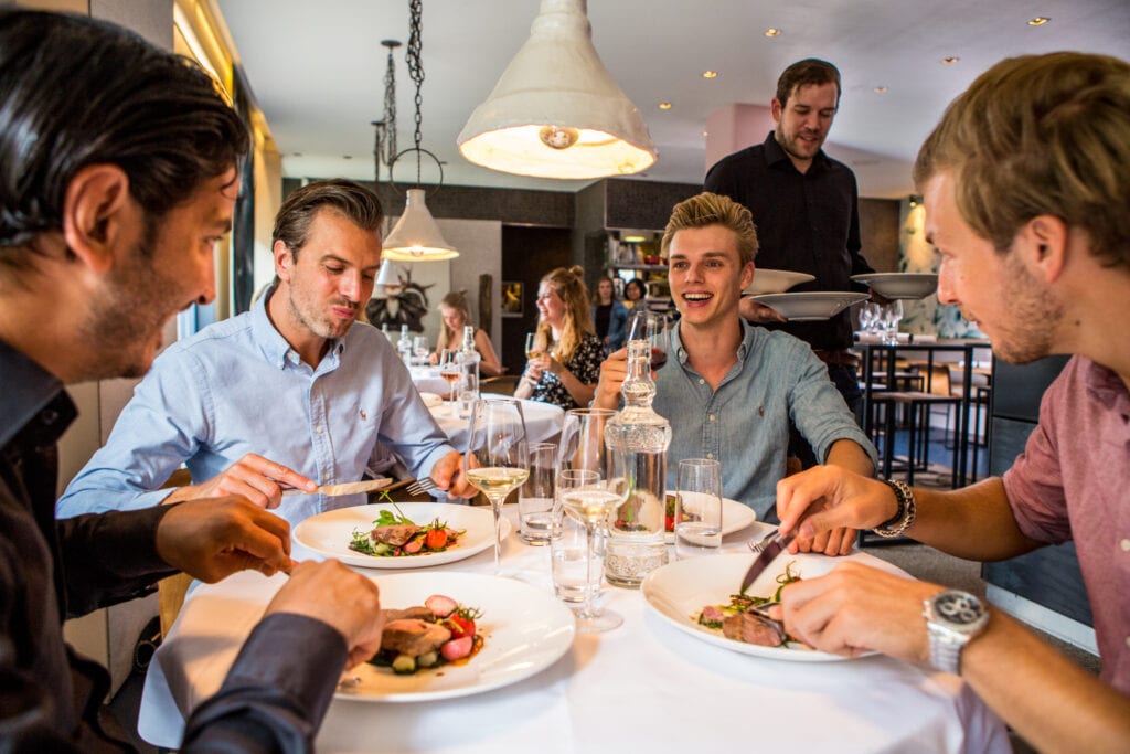 Psst... Dit Utrechtse restaurant is ideaal voor etentjes met grote - Eten Grote Groep Utrecht
