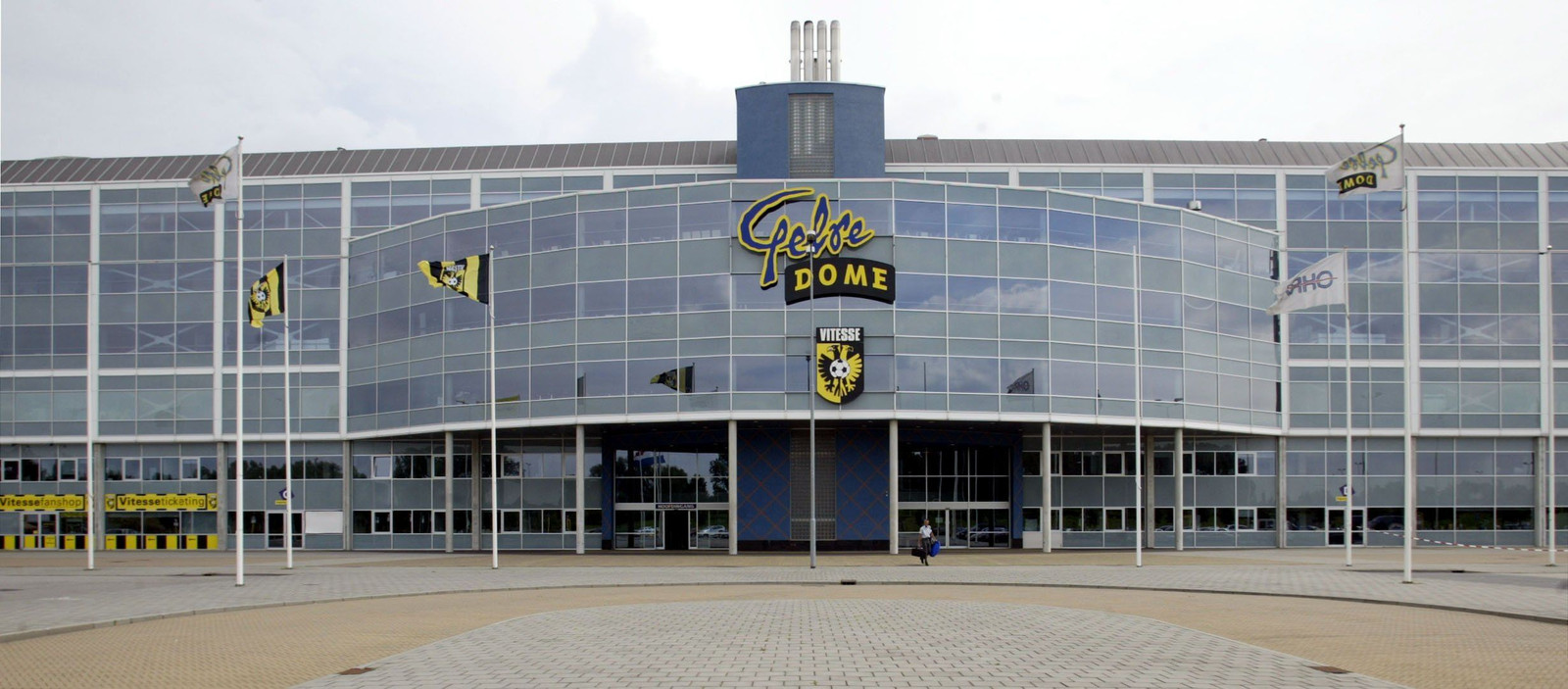 PVV: verlaag boete Vitesse voor koop GelreDome | Foto | AD.nl - Hoeveel Mensen Kunnen Er In De Gelredome