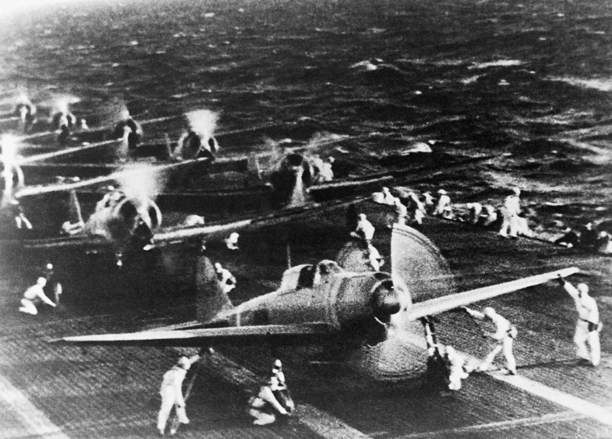 Rare photos capture the attack on Pearl Harbor from the Japanese - Waarom Viel Japan Pearl Harbor Aan