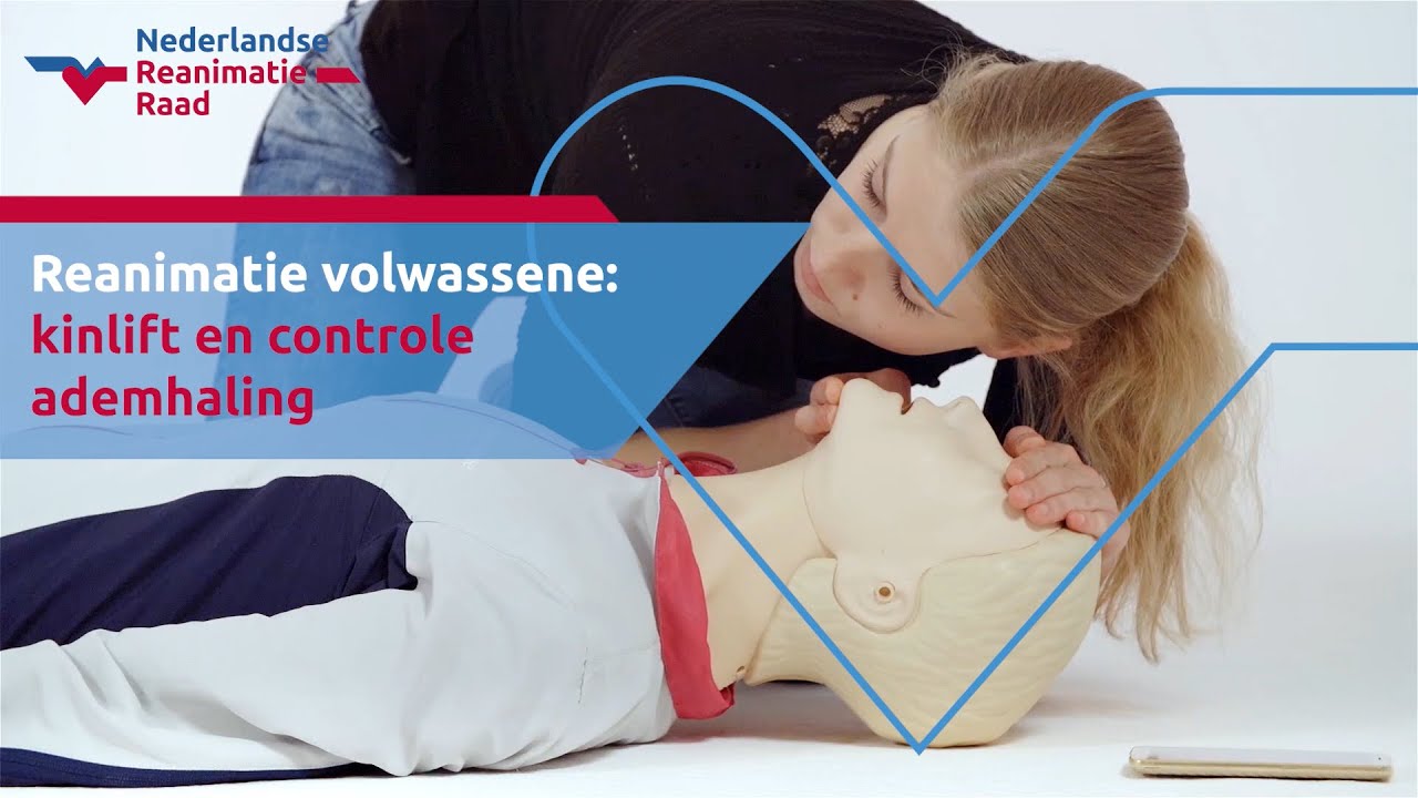 Reanimatie volwassene: Kinlift en controle ademhaling - YouTube - Waarom Moet Een Slachtoffer Beschut Worden