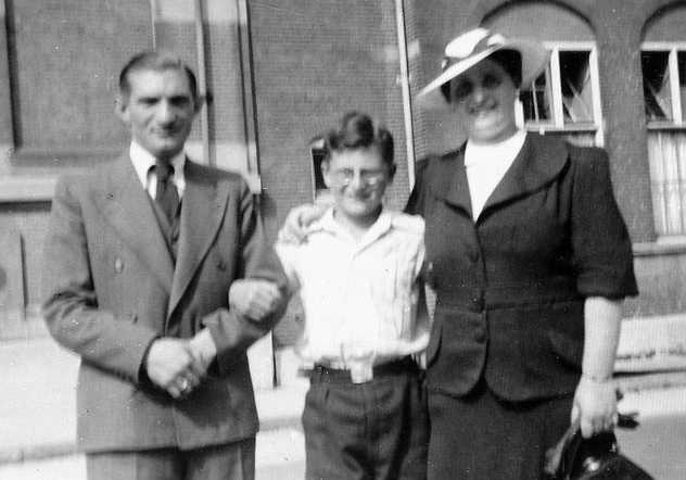 Rebecca Van Den Hoek