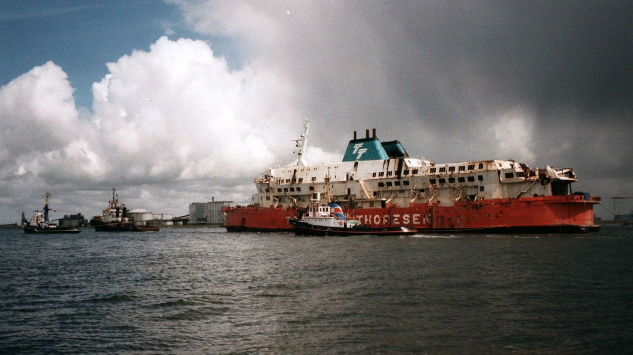 Remembering the Herald of Free Enterprise | Enterprise, Herald, Free - Herald Of Free Enterprise Gezonken
