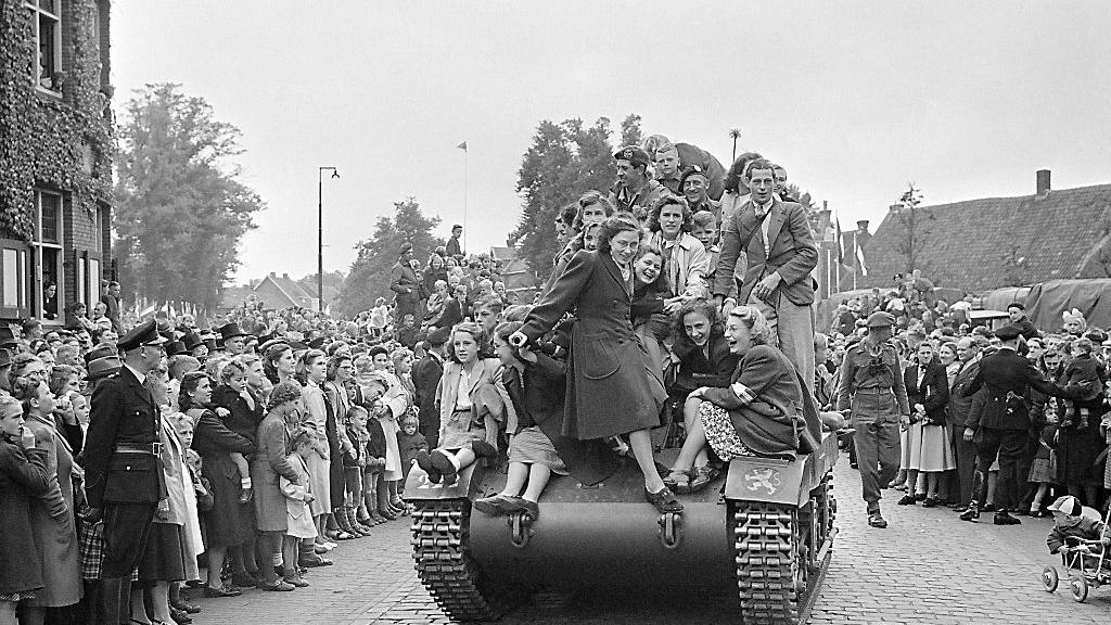 Remembering the Second World War in the Netherlands: Historical sound - Nederland En De Tweede Wereldoorlog