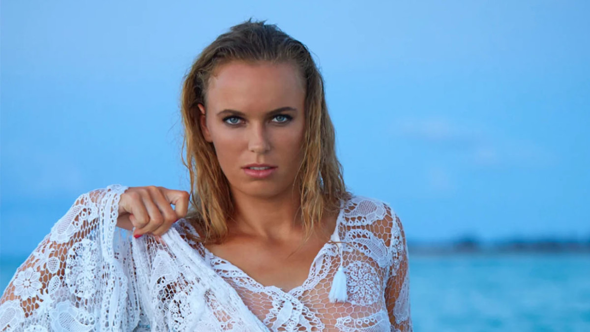 Retired Tennis Pro Caroline Wozniacki Brings the Heat in These 6 Photos - Turks Voetbalelftal - Ijslands Voetbalelftal Wedstrijden