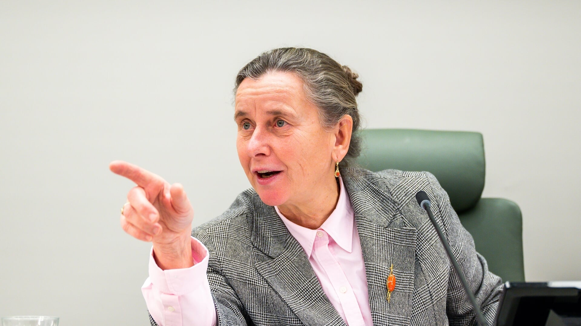 Right-wing 'Pantsuit Nationalism' is sweeping Europe... can it happen - Minister Van Asiel En Migratie Nederland