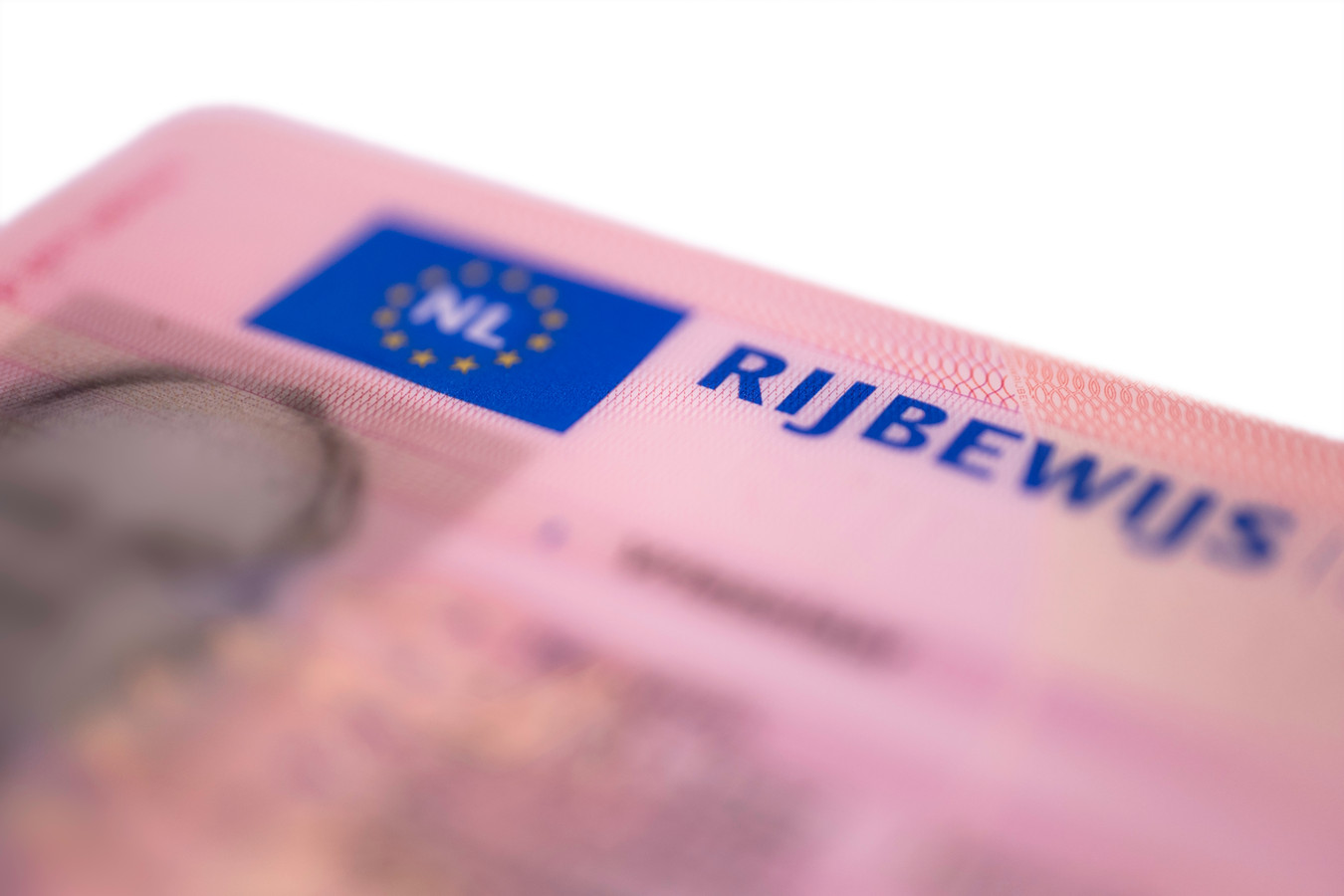 Rijbewijs nodig? Dan kun je lang wachten in Roosendaal | Foto | bndestem.nl - Hoe Lang Duurt Rijbewijs Halen