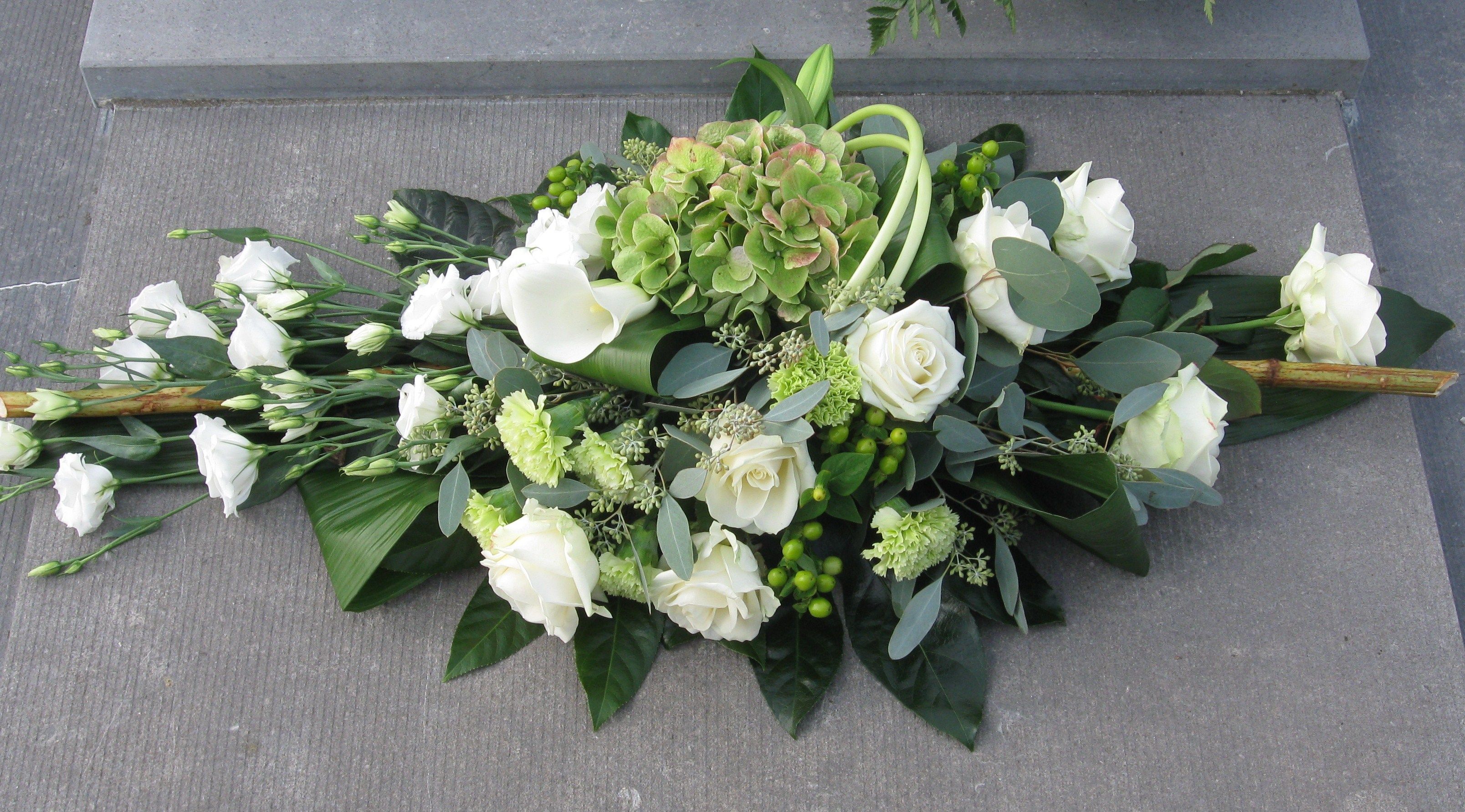 Rouwwerk Grafstuk Easter Flower Arrangements, Funeral Flower - Waarom Geen Bloemen Bij Christelijke Begrafenis