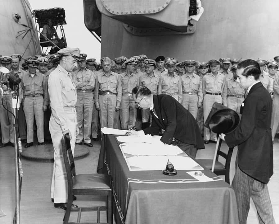 Russen vieren overwinning op Japan in de Tweede Wereldoorlog - Hoe Raakte Japan Betrokken Bij De 2e Wereldoorlog