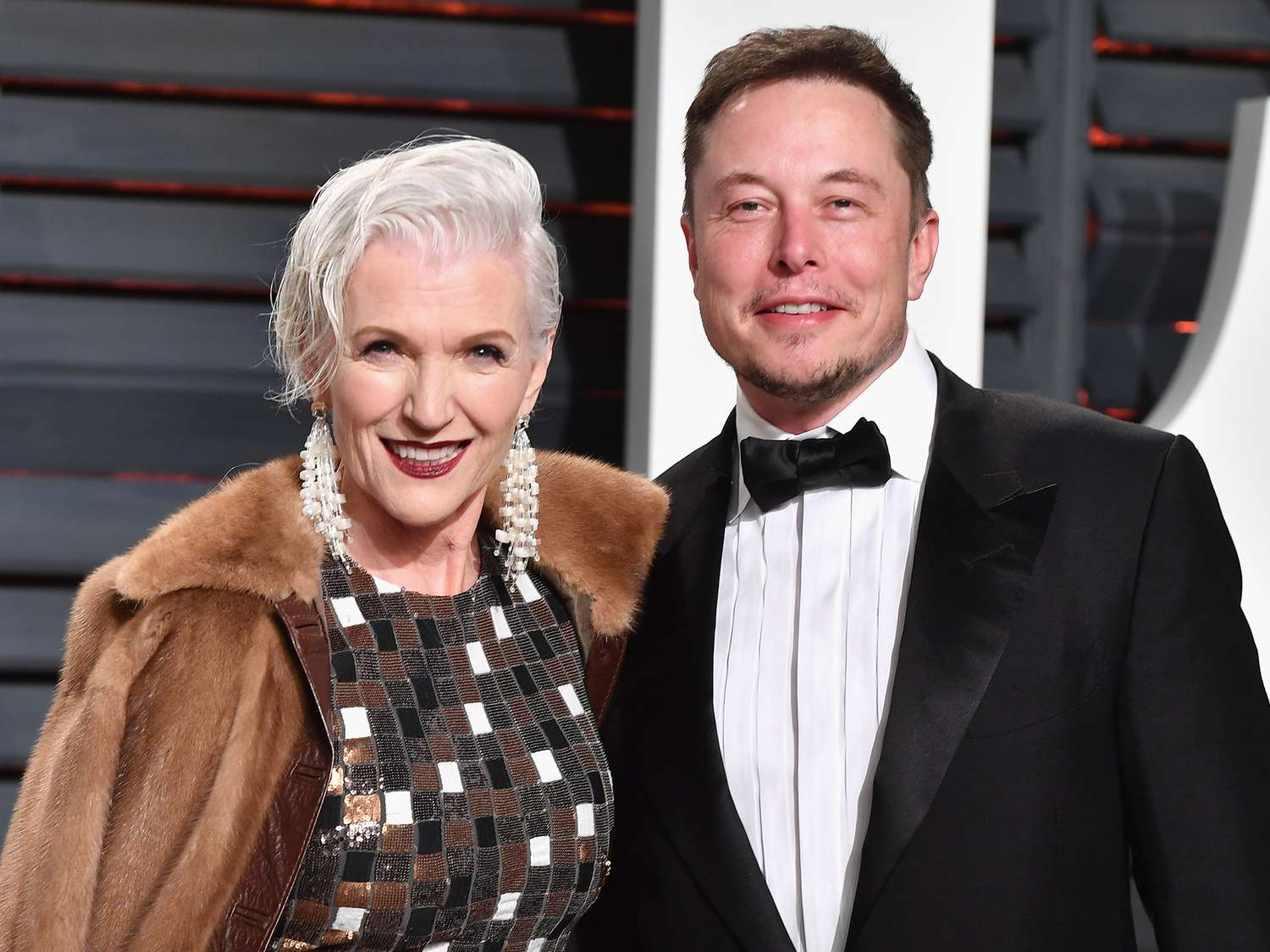 SAD NEWS: 15 Minutes Ago in Edmonton, Canada, at the Age of 77, Elon - Wie Is De Moeder Van Elon Musk