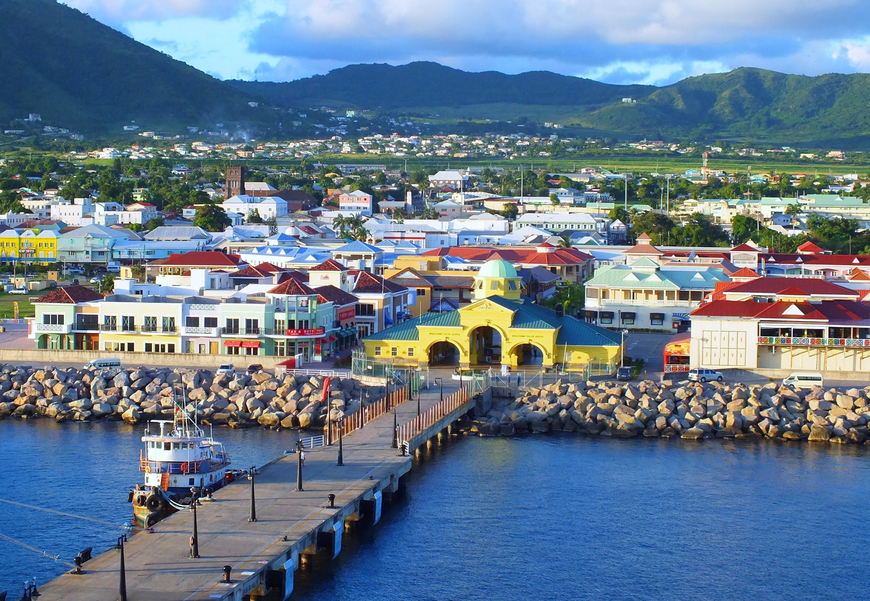 Saint Kitts is the larger of the 2 Caribbean islands that comprise the - Voetbalelftal Van Saint Kitts En Nevis