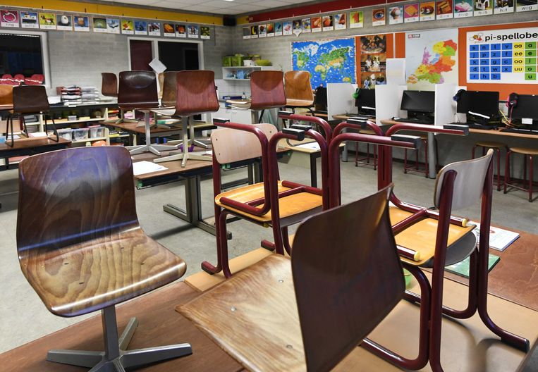 Scholen dicht, alle 18-plussers voor eind januari een boosterprik: dit - Zijn Scholen Dicht Op Goede Vrijdag