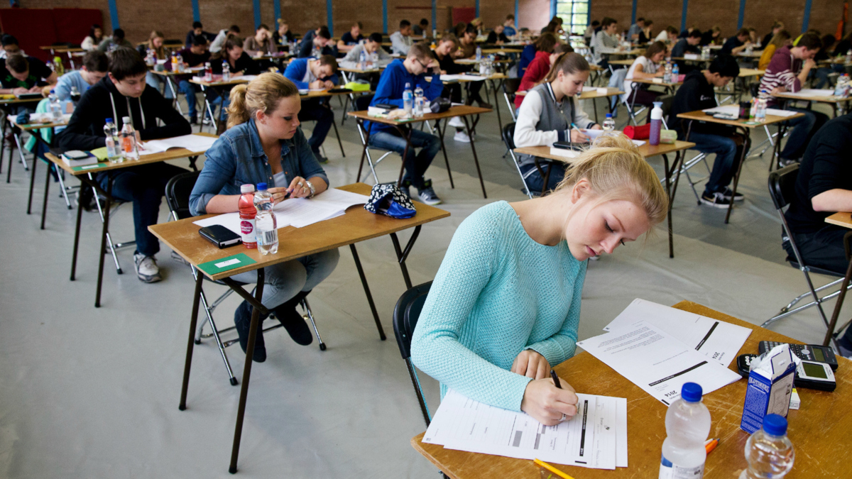 Scholen dit jaar slordig met voorbereiden examens - Gespreid Examen Doen Een Voordeel Of Juist Niet