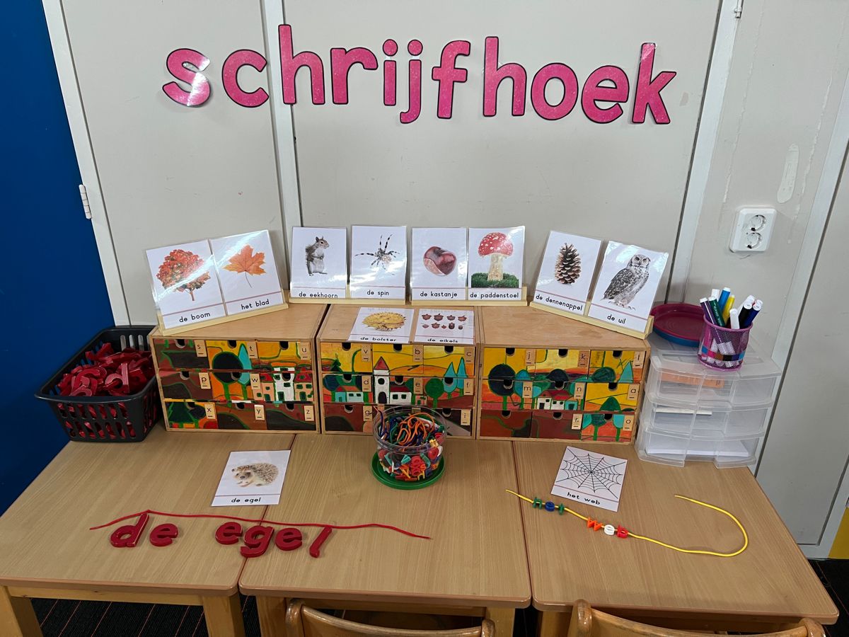 Schrijfhoek herfst kleuters | Schrijfhoek, Herfst, Kleuter - Doen Zakken 9 Letters