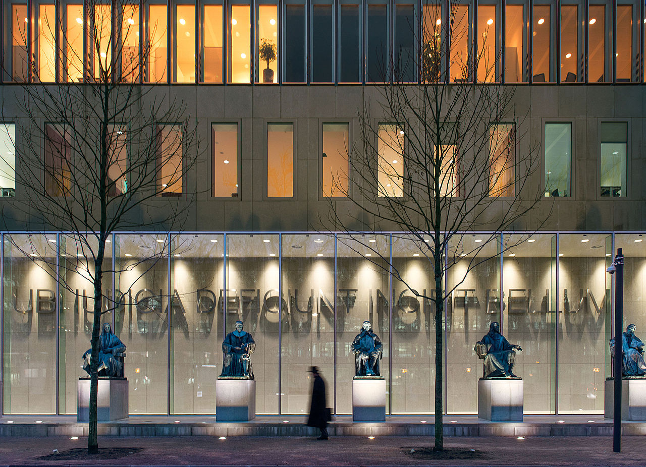 Seat of the highest Dutch court; the Hoge Raad/High Council of the - Hoe Noem Je Een Uitspraak Van De Hoge Raad