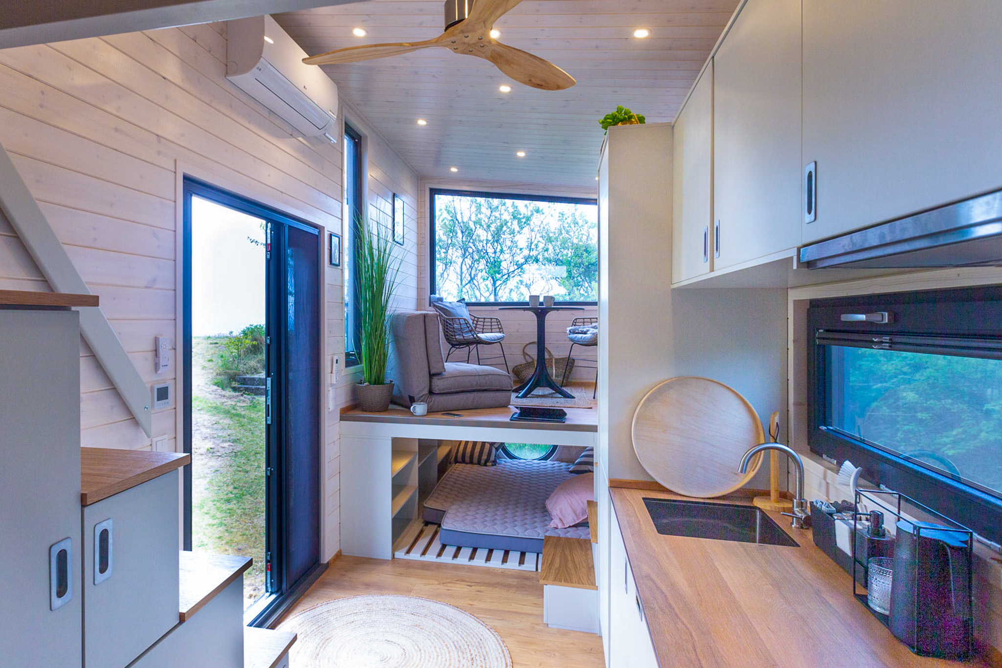 Second Hand - Tiny Hygge - Zelfmaak Ideetjes Tiny House Binnenkant