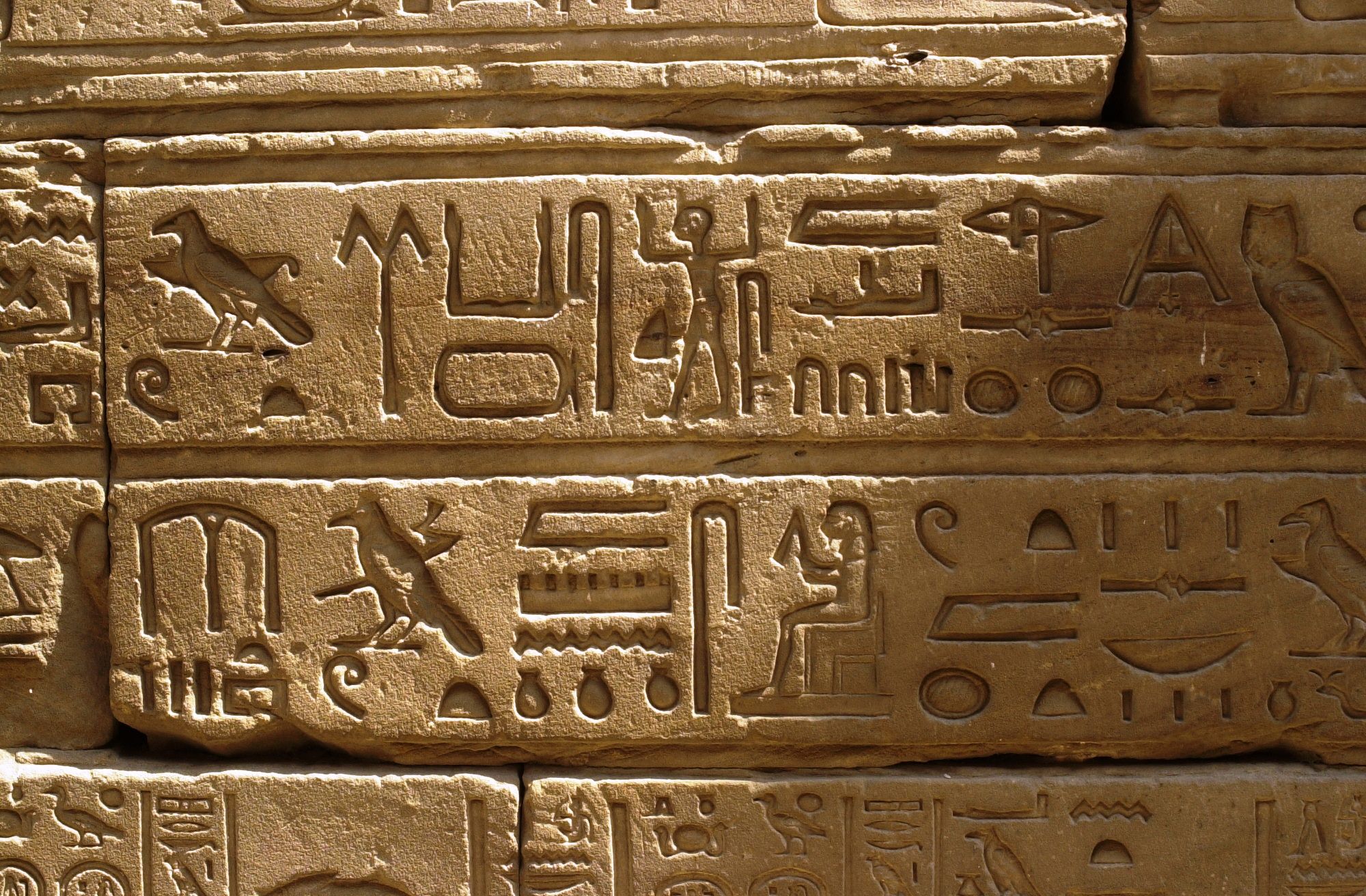 several ancient egyptian stencils are stacked on top of each other - Hoe Heet Het Schrift Van De Egyptenaren