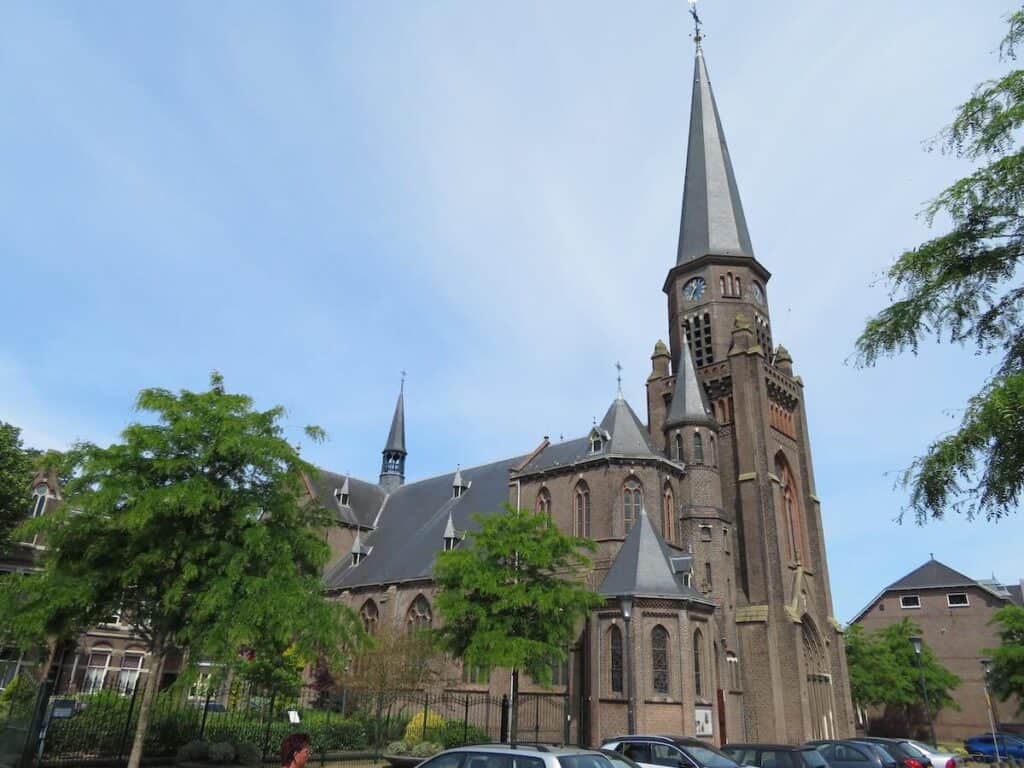 Sint-Bonifaciuskerk | Raad van Kerken Alphen aan den Rijn - Kerk Alphen Aan Den Rijn
