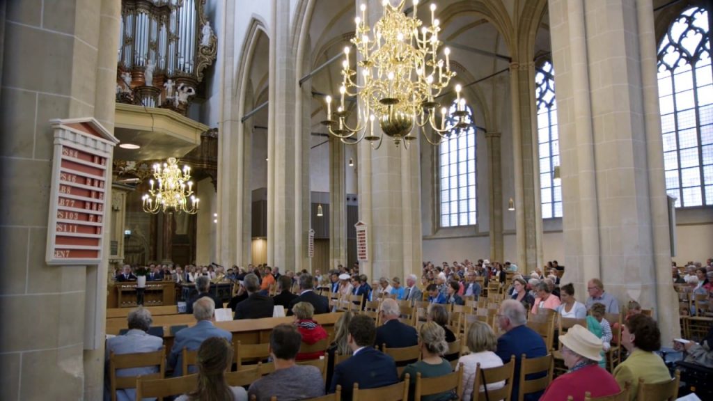Sint Nicolaas of De Bovenkerk (of St. Nicolaaskerk) Kampen - E-candle - De Bovenkerk Kampen Kerkdienst Online