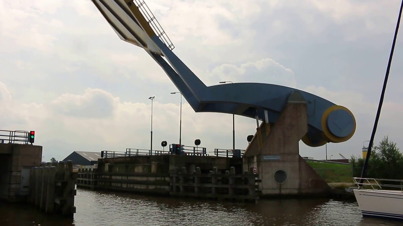Slauerhoffbrug | Leeuwarden | Slauerhoffweg - YouTube - Slauerhoff Gedichten In Nederland Wil Ik Niet Leven