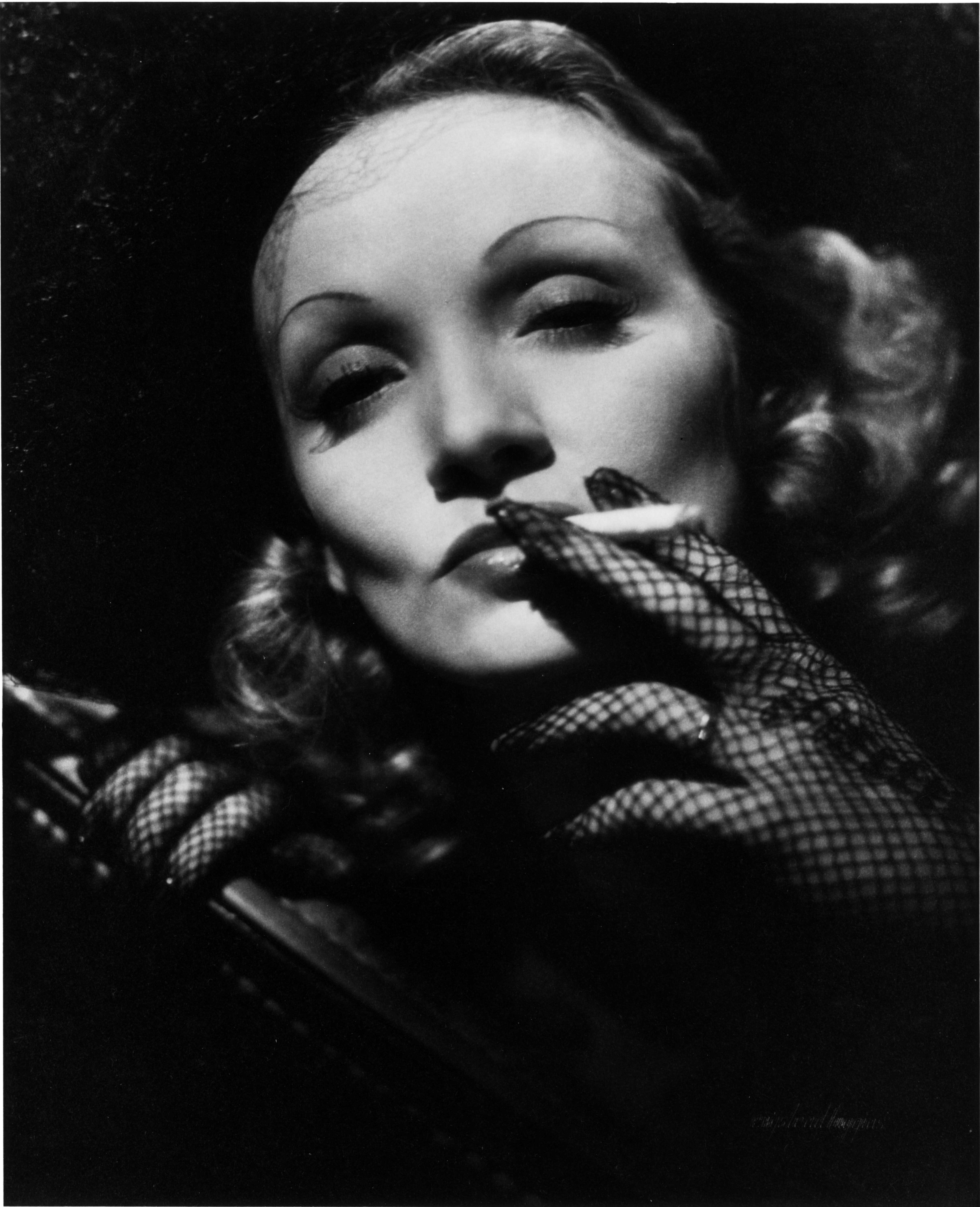Smithsonian Insider – Marlene Dietrich dressed for the image, not for - Dietrich Bonhoeffer Als Je Van Iemand Houdt